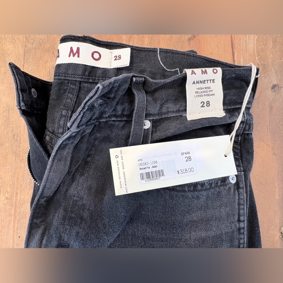 AMO Annette Women’sRelaxed High-Rise Jeans — Black spark